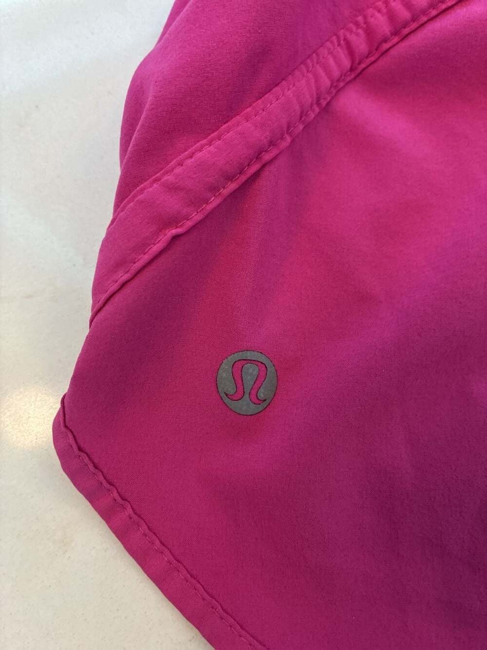 Lululemon Hotty Hot Low-Rise Lined Short 2.5" Ripened Raspberry